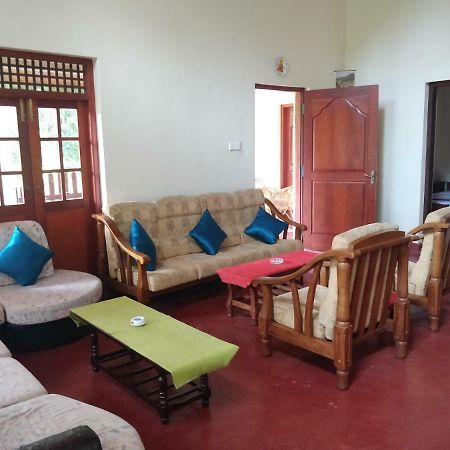 Alfred Colonial Bungalow & Spice Garden Kobbekaduwa Exteriör bild